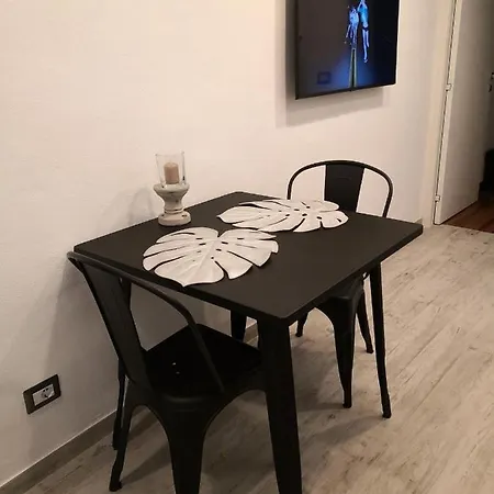 Domuscuneo Barra Di Ferro 3 Bianco Appartement Coni