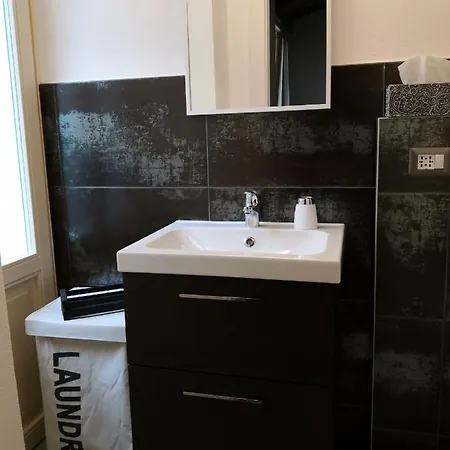 Domuscuneo Barra Di Ferro 3 Bianco Lägenhet Cuneo